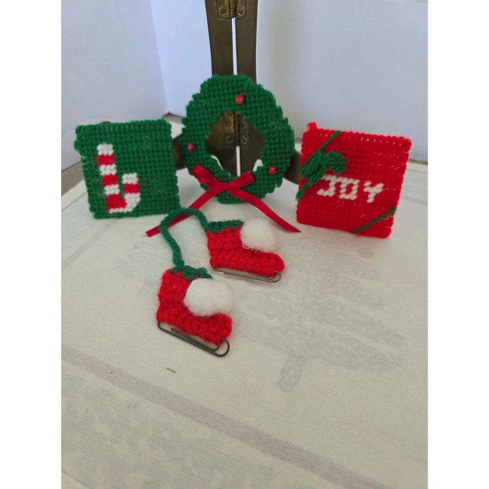 Vintage Christmas Ornaments Handmade Needlepoint Wreath Candy Cane Ice Skates‎